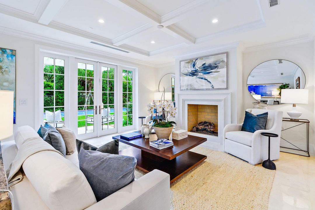 Recently Sold: $7,950,000 (4 beds, 5 baths, 4048 Square Feet)