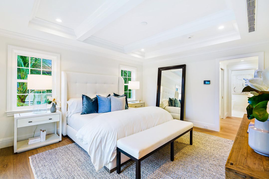 Recently Sold: $7,950,000 (4 beds, 5 baths, 4048 Square Feet)