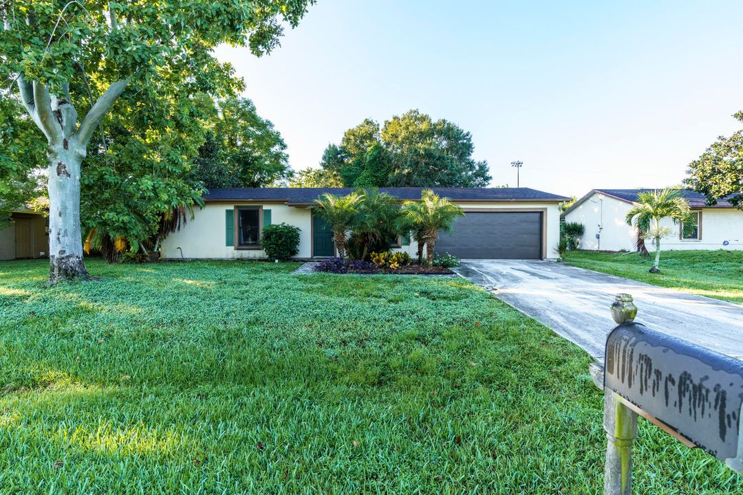 最近售出: $199,000 (2 贝兹, 2 浴室, 1042 平方英尺)