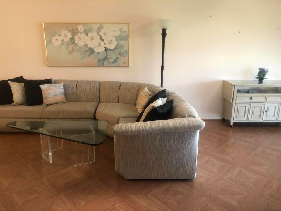 Vendido Recientemente: $189,950 (3 camas, 2 baños, 1469 Pies cuadrados)