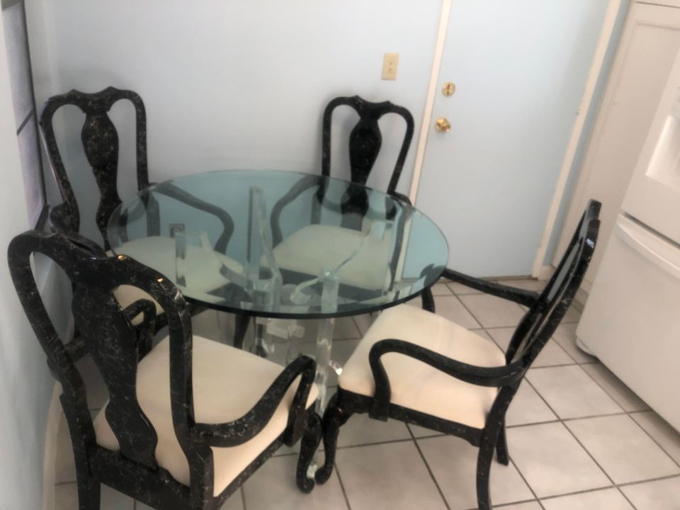 Vendido Recientemente: $189,950 (3 camas, 2 baños, 1469 Pies cuadrados)