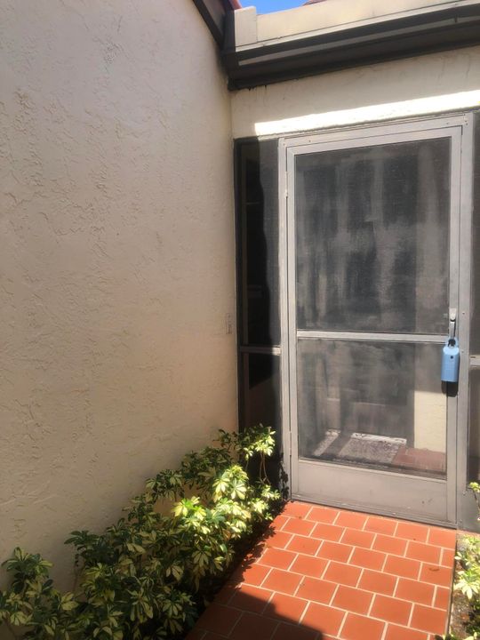 Vendido Recientemente: $189,950 (3 camas, 2 baños, 1469 Pies cuadrados)