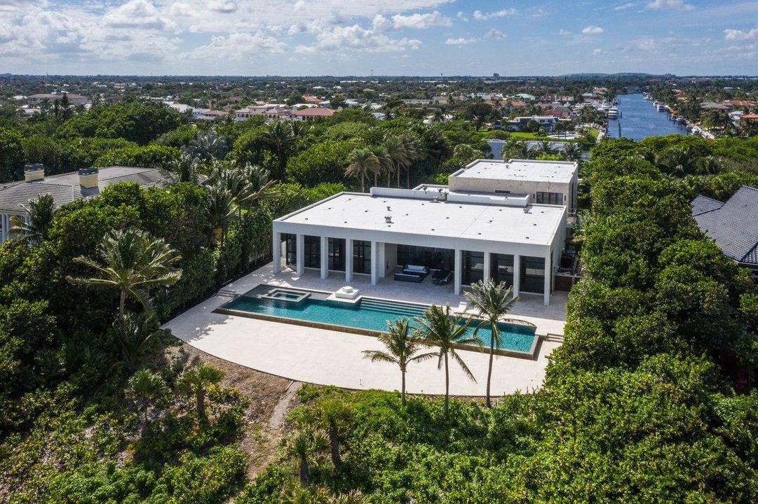 Recently Sold: $26,995,000 (7 beds, 9 baths, 12517 Square Feet)