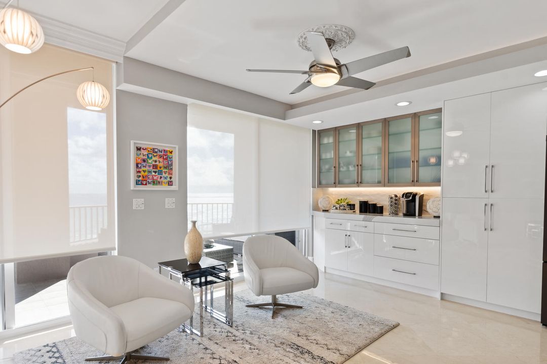 Recently Sold: $1,995,000 (3 beds, 3 baths, 2936 Square Feet)