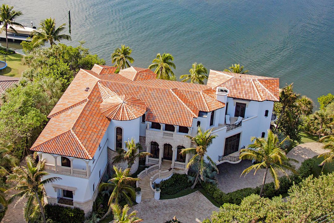 Vendido Recientemente: $12,995,000 (8 camas, 9 baños, 12474 Pies cuadrados)