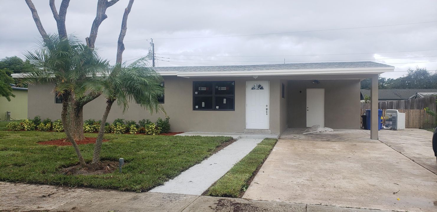 Recently Sold: $340,000 (3 beds, 3 baths, 1726 Square Feet)