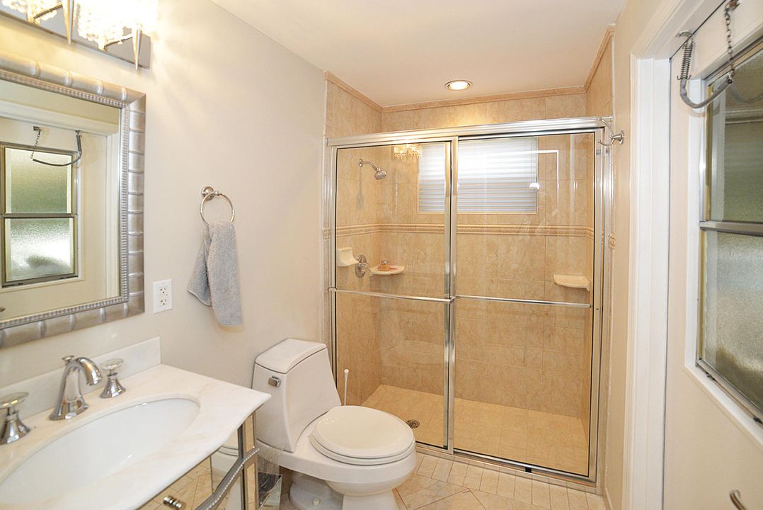 Недавно арендовано: $12,500 (3 спален, 5 ванн, 3234 Квадратных фут)