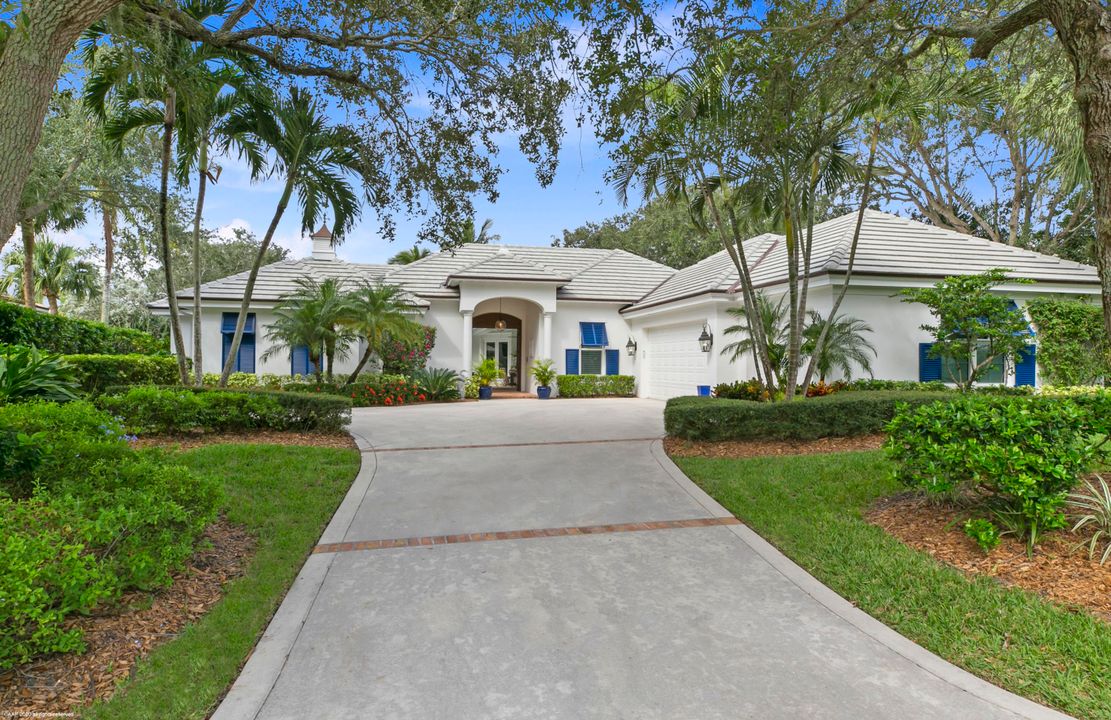 Recently Sold: $1,475,000 (3 beds, 3 baths, 3869 Square Feet)