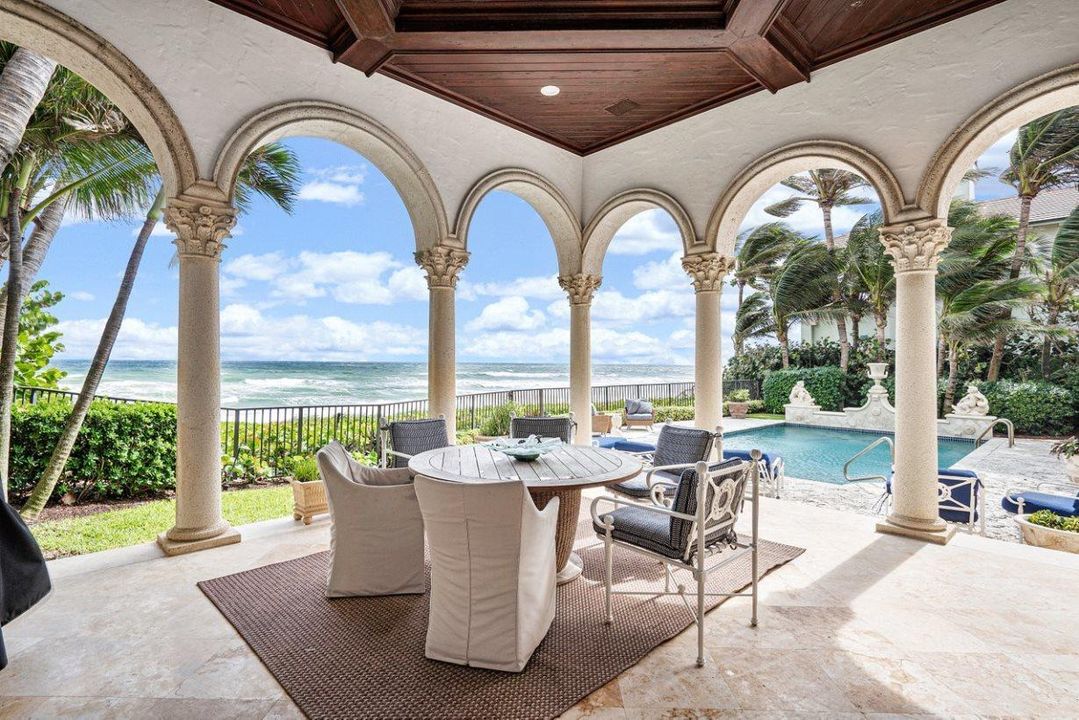 Recently Sold: $12,995,000 (5 beds, 5 baths, 5813 Square Feet)