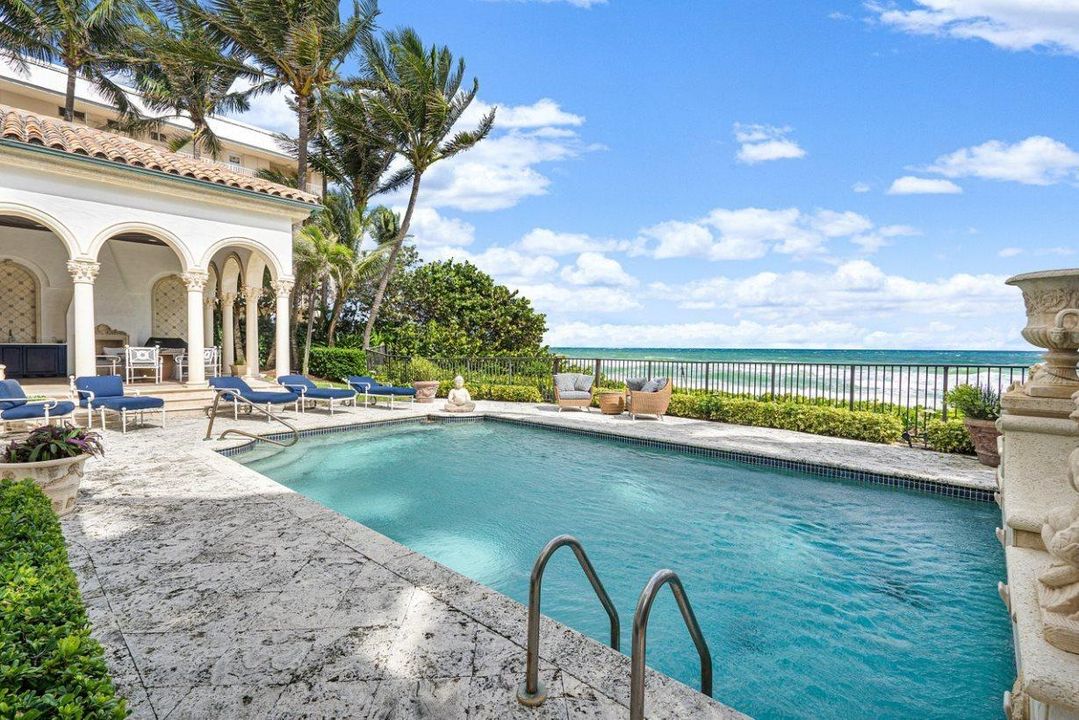 Recently Sold: $12,995,000 (5 beds, 5 baths, 5813 Square Feet)