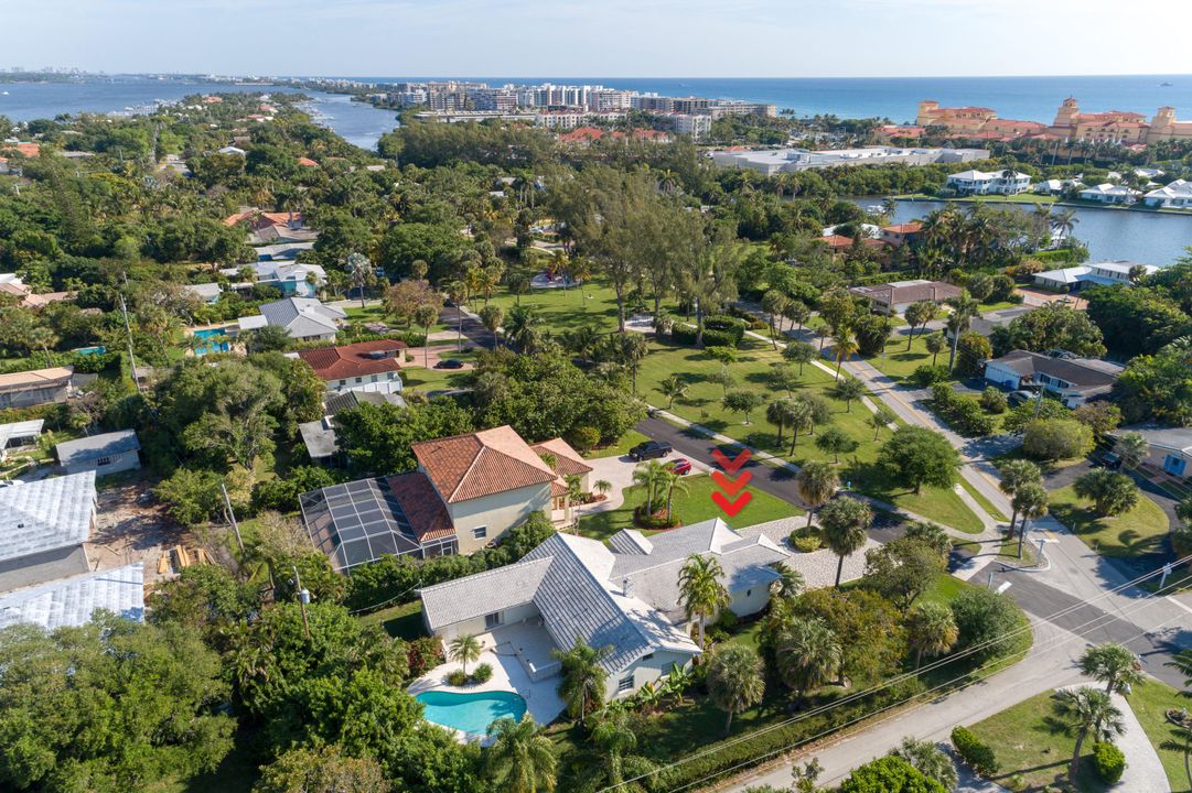 Recently Sold: $899,500 (4 beds, 4 baths, 2879 Square Feet)