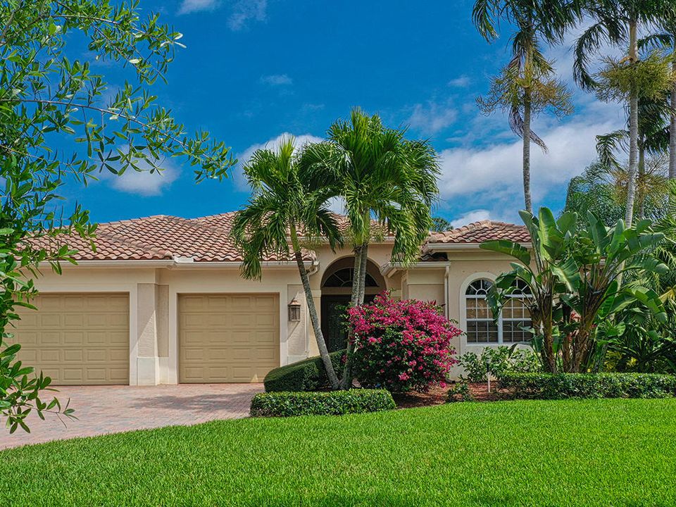 Recientemente alquilado: $2,800 (4 camas, 3 baños, 2808 Pies cuadrados)