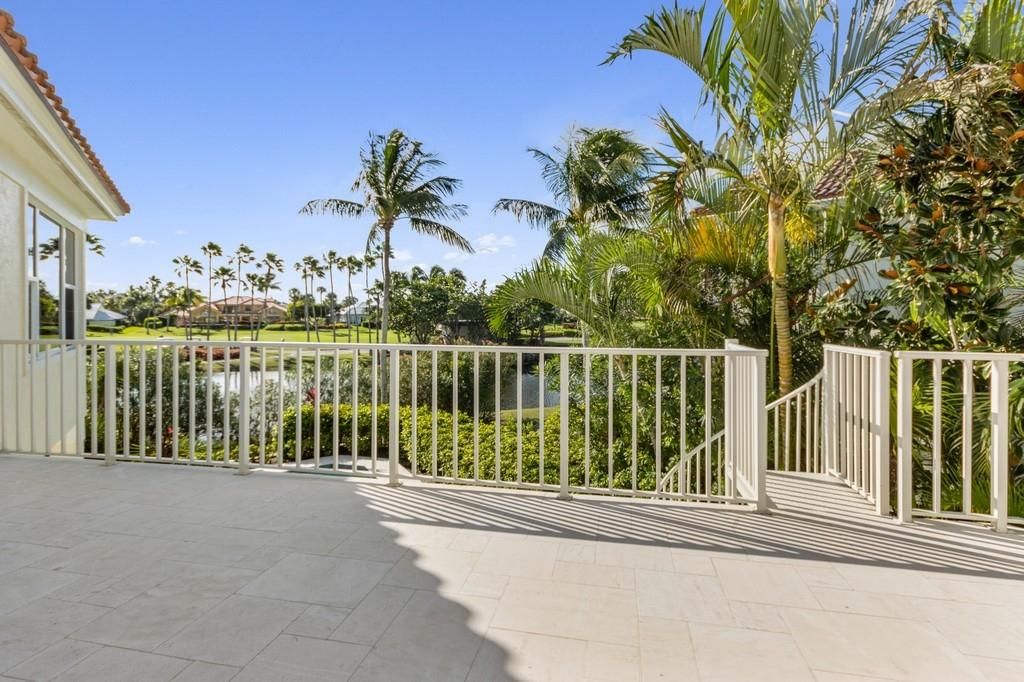 Recently Sold: $1,925,000 (4 beds, 4 baths, 4123 Square Feet)