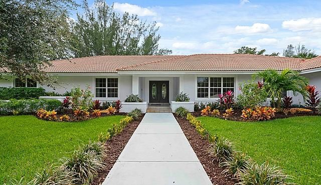Recently Sold: $867,000 (4 beds, 3 baths, 3350 Square Feet)