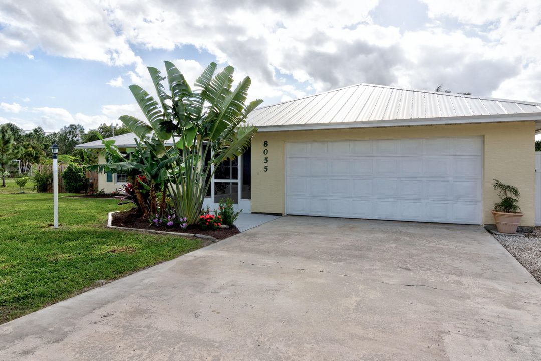 Recently Sold: $299,900 (3 beds, 2 baths, 1442 Square Feet)