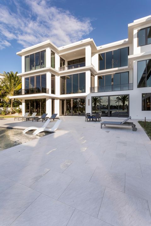 Recently Sold: $44,500,000 (6 beds, 9 baths, 15435 Square Feet)