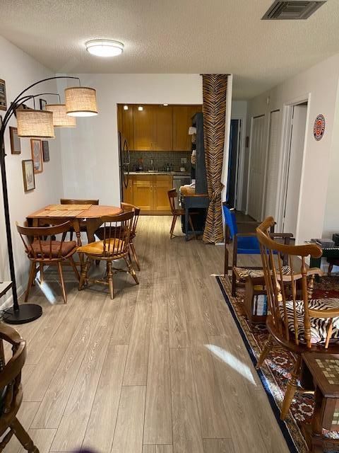 Vendido Recientemente: $65,000 (1 camas, 1 baños, 816 Pies cuadrados)