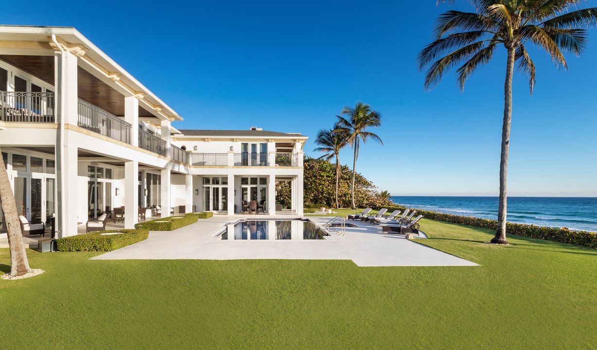 Recently Sold: $25,950,000 (6 beds, 7 baths, 11300 Square Feet)