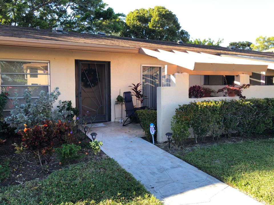 Recently Rented: $1,700 (2 beds, 2 baths, 1250 Square Feet)