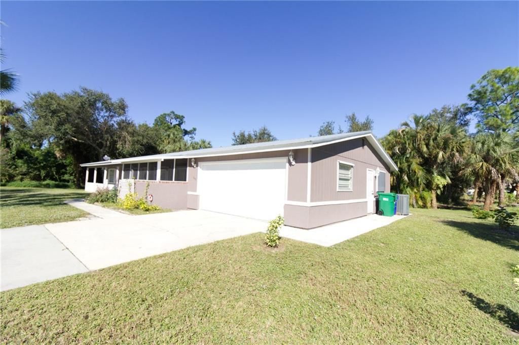 Recently Sold: $224,750 (3 beds, 2 baths, 1647 Square Feet)