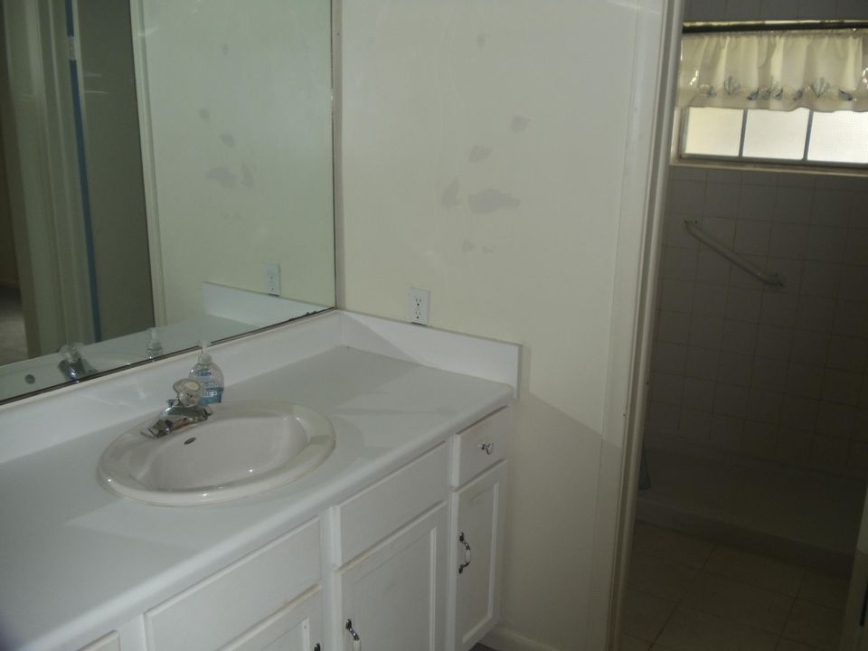 Недавно арендовано: $1,200 (2 спален, 2 ванн, 1162 Квадратных фут)