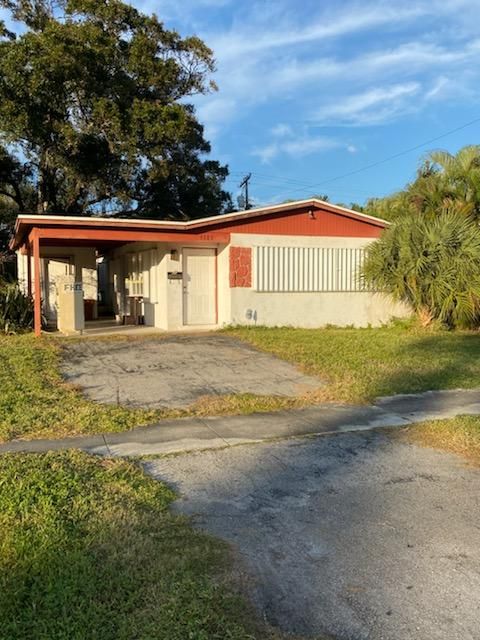 Recently Sold: $129,000 (3 beds, 2 baths, 1041 Square Feet)