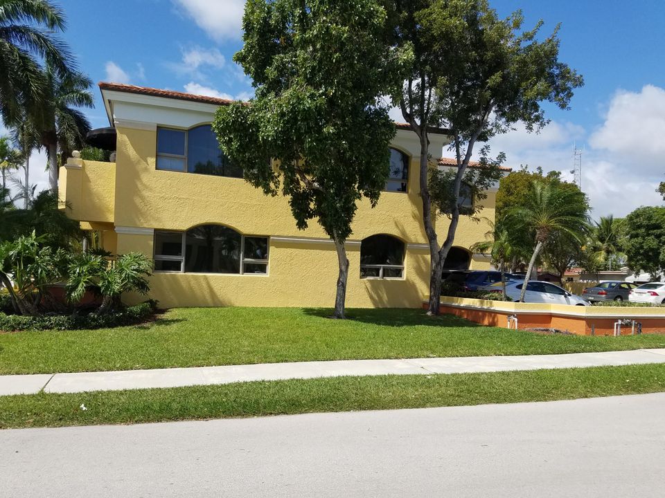 Recently Sold: $725 (0 beds, 0 baths, 3281 Square Feet)