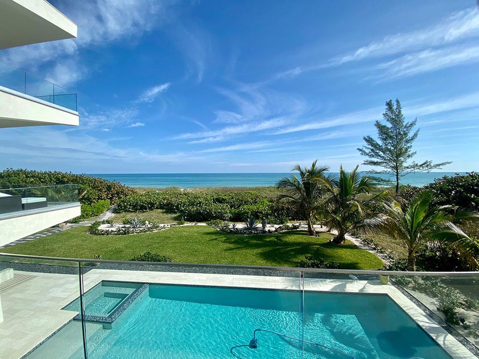 Recently Sold: $4,200,000 (4 beds, 5 baths, 5216 Square Feet)