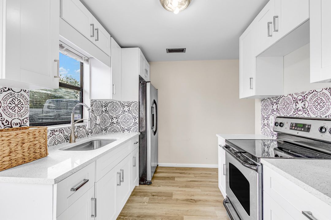 Recently Sold: $159,000 (2 beds, 1 baths, 840 Square Feet)