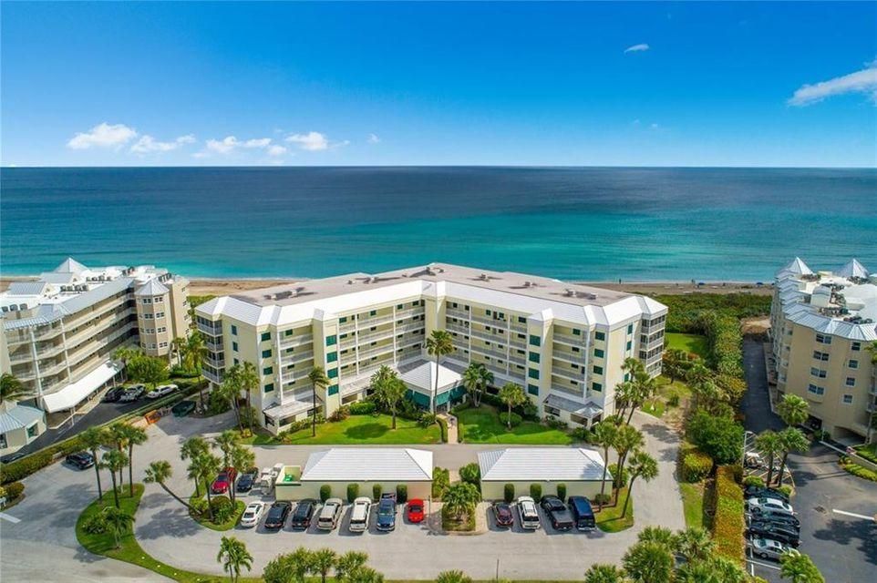 Recently Sold: $488,000 (2 beds, 2 baths, 1249 Square Feet)
