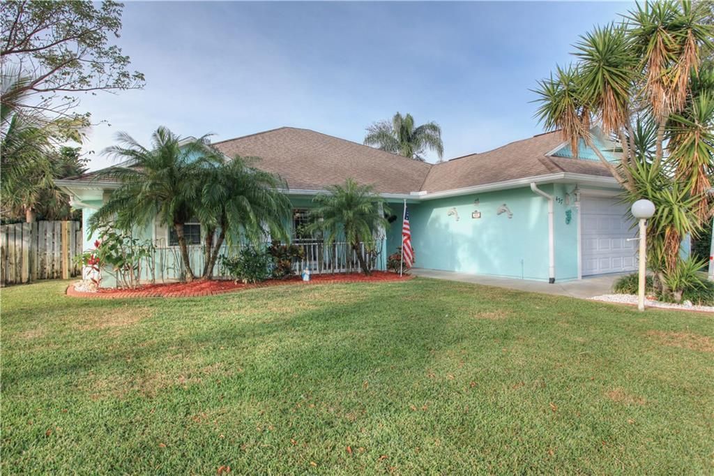 Recently Sold: $329,000 (3 beds, 2 baths, 1819 Square Feet)