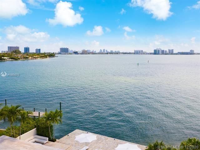 Recently Sold: $5,750,000 (4 beds, 5 baths, 5762 Square Feet)