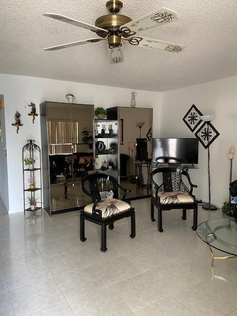 Recently Rented: $2,200 (2 beds, 2 baths, 903 Square Feet)