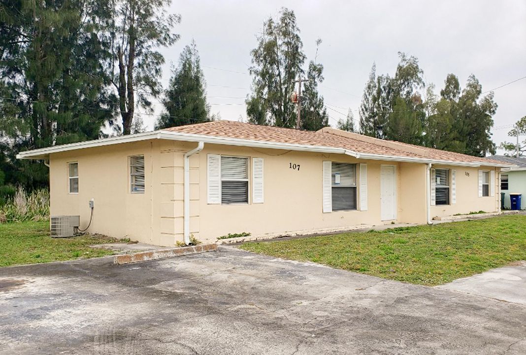 最近售出: $99,900 (0 贝兹, 0 浴室, 1560 平方英尺)