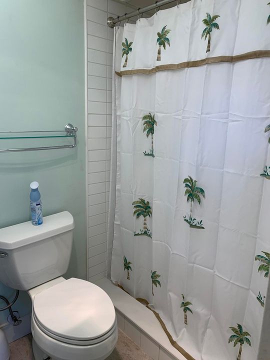 Недавно арендовано: $2,000 (1 спален, 1 ванн, 726 Квадратных фут)