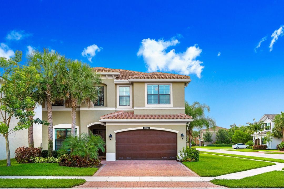 Recently Sold: $635,000 (5 beds, 4 baths, 2848 Square Feet)