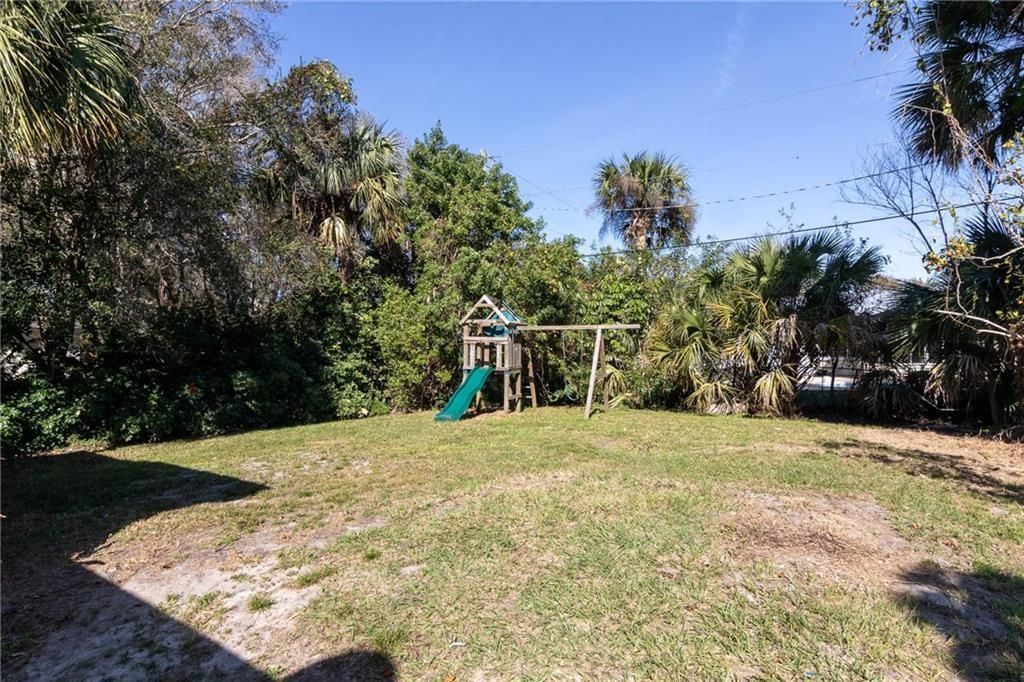 Recently Sold: $169,900 (3 beds, 2 baths, 1198 Square Feet)
