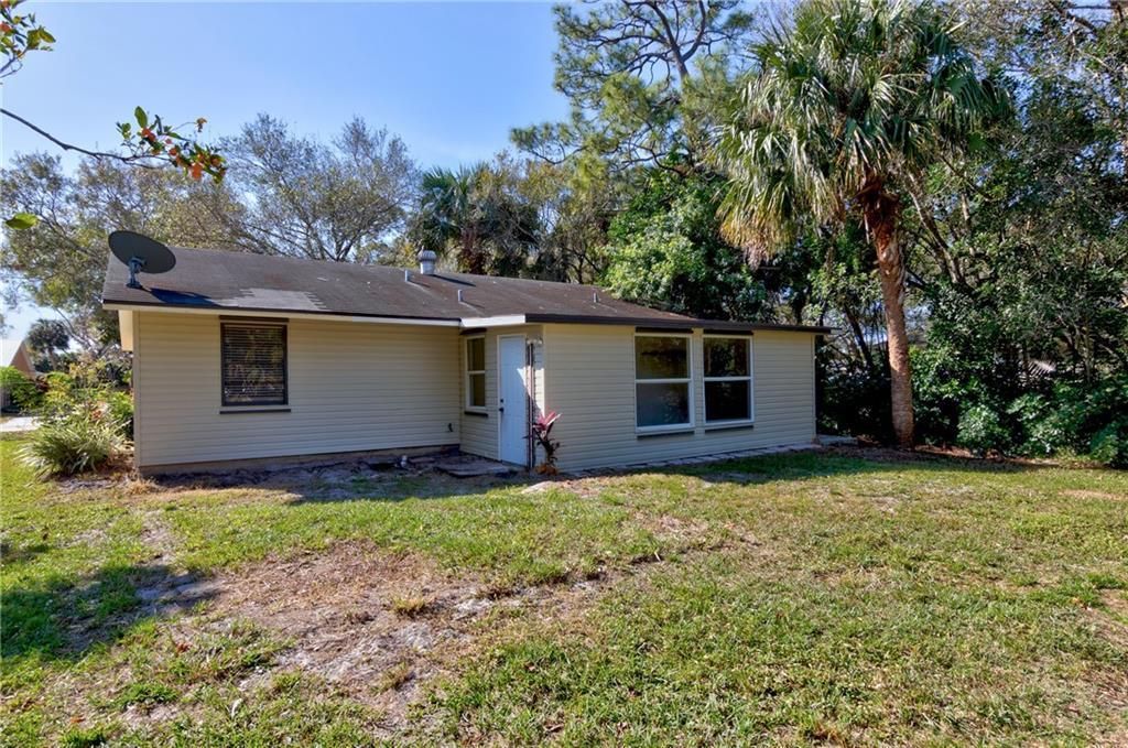 Recently Sold: $169,900 (3 beds, 2 baths, 1198 Square Feet)