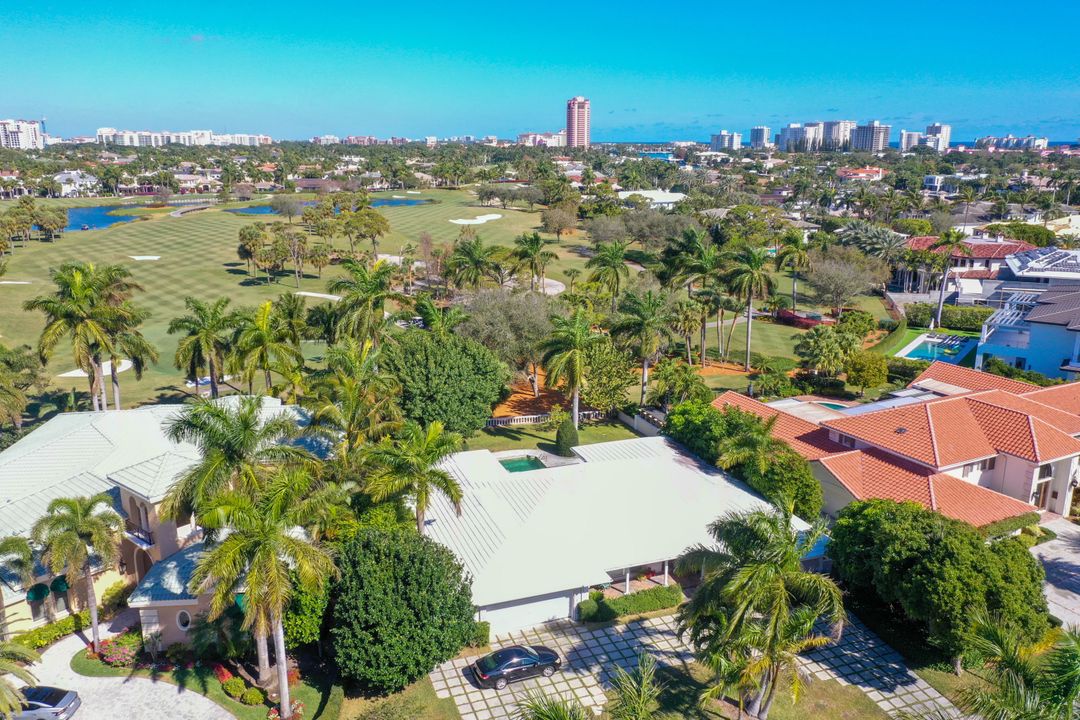 Recently Sold: $3,500,000 (4 beds, 3 baths, 3315 Square Feet)