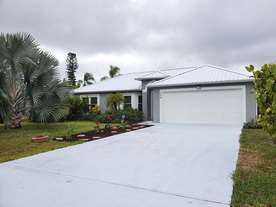 最近售出: $294,500 (4 贝兹, 2 浴室, 1749 平方英尺)