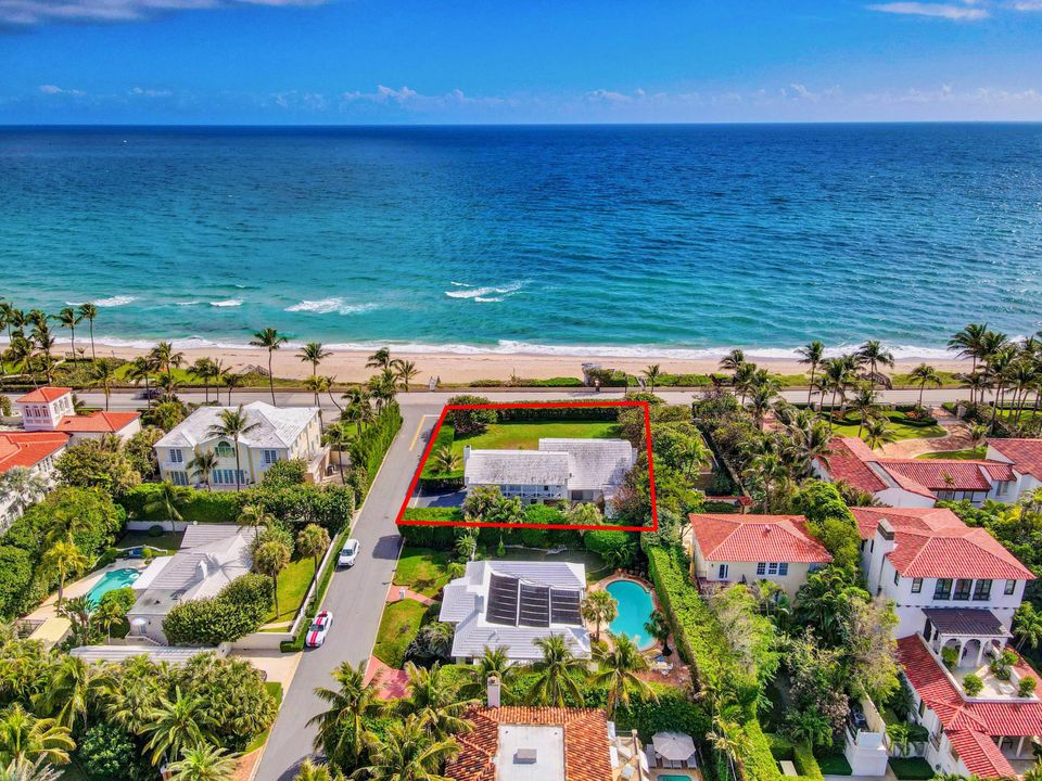 Recently Sold: $10,500,000 (4 beds, 4 baths, 3595 Square Feet)