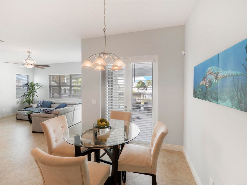 Recently Sold: $2,300,000 (5 beds, 3 baths, 3567 Square Feet)