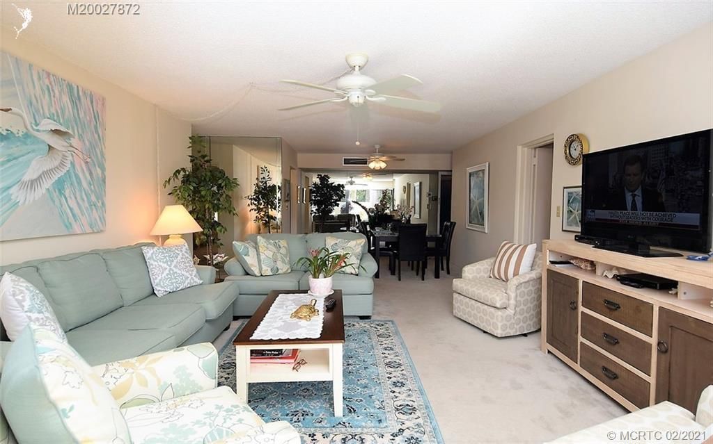 Recently Sold: $249,900 (2 beds, 2 baths, 1204 Square Feet)