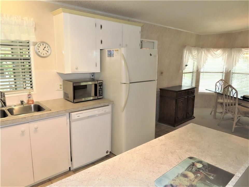 Recently Sold: $112,500 (2 beds, 2 baths, 918 Square Feet)