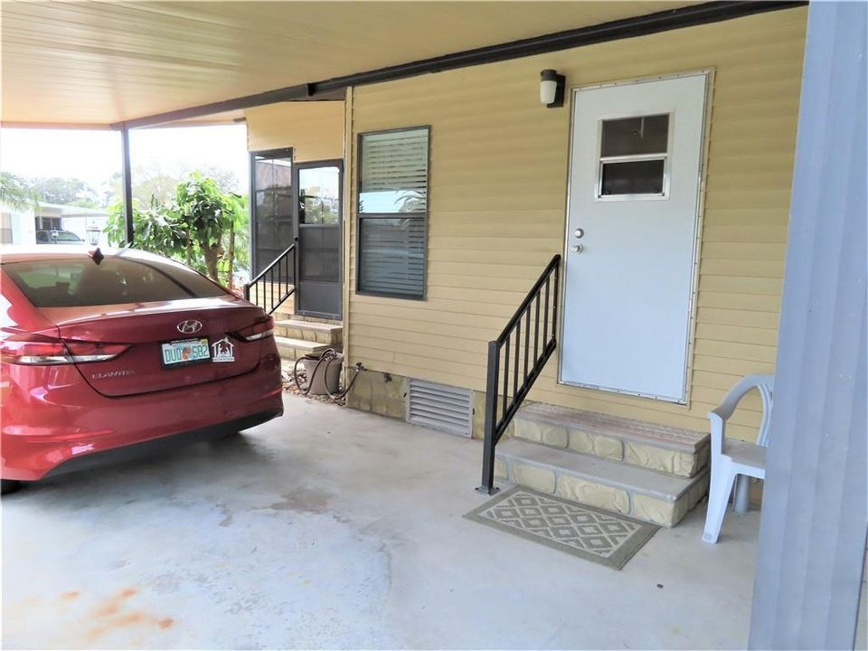 Recently Sold: $112,500 (2 beds, 2 baths, 918 Square Feet)