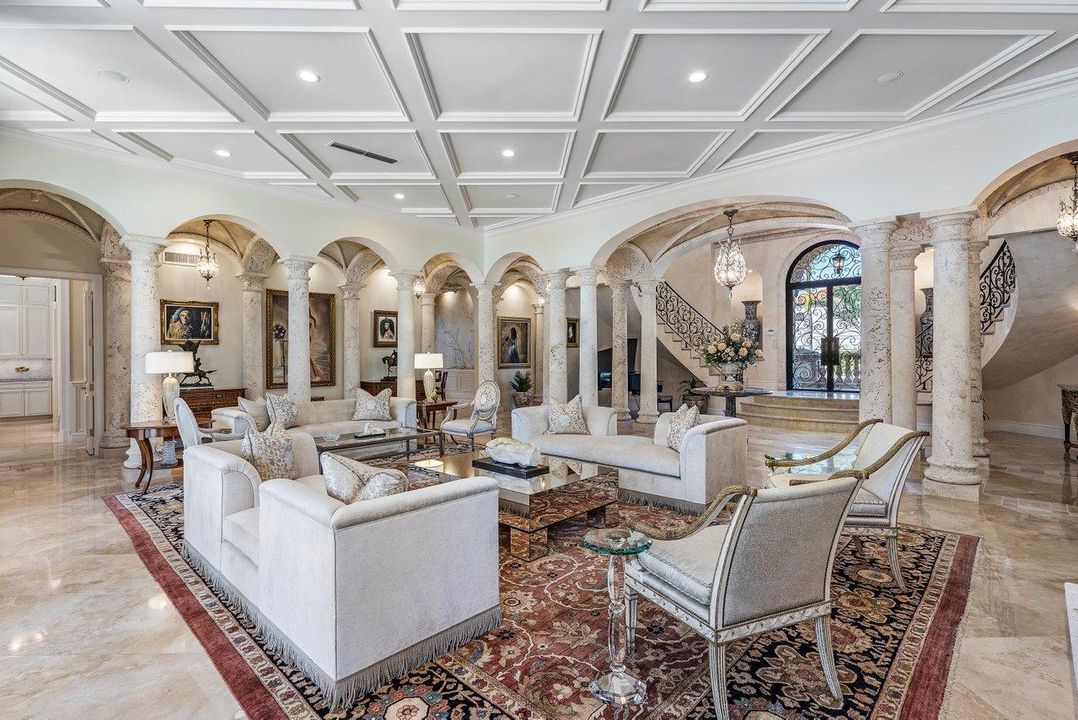 Recently Sold: $22,900,000 (8 beds, 9 baths, 9413 Square Feet)