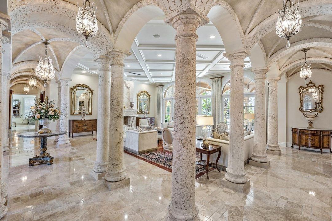 Recently Sold: $22,900,000 (8 beds, 9 baths, 9413 Square Feet)