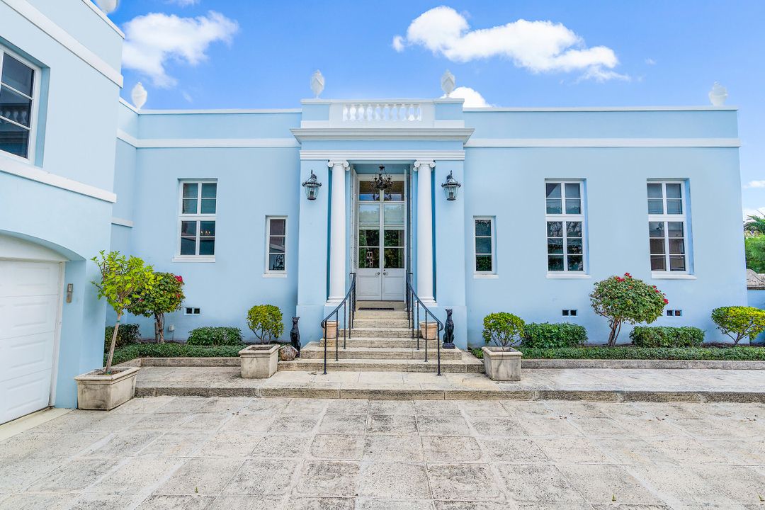 Recently Sold: $7,500,000 (5 beds, 5 baths, 3673 Square Feet)