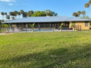Recently Sold: $875,000 (4 beds, 3 baths, 7711 Square Feet)