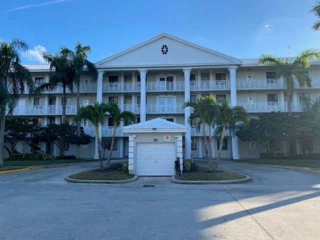 Recently Sold: $157,500 (2 beds, 2 baths, 1385 Square Feet)